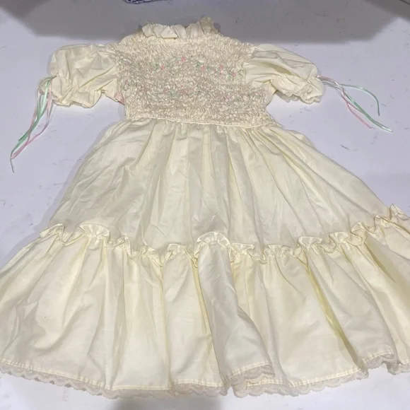 polly flinder Dresses Polly Flinders Hand Smocked Dress Size 4